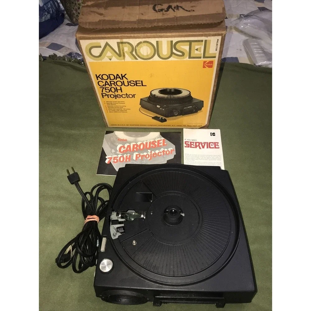 Vintage KODAK 750H Carousel Projector With Box Booklet And Remote No Lens READ